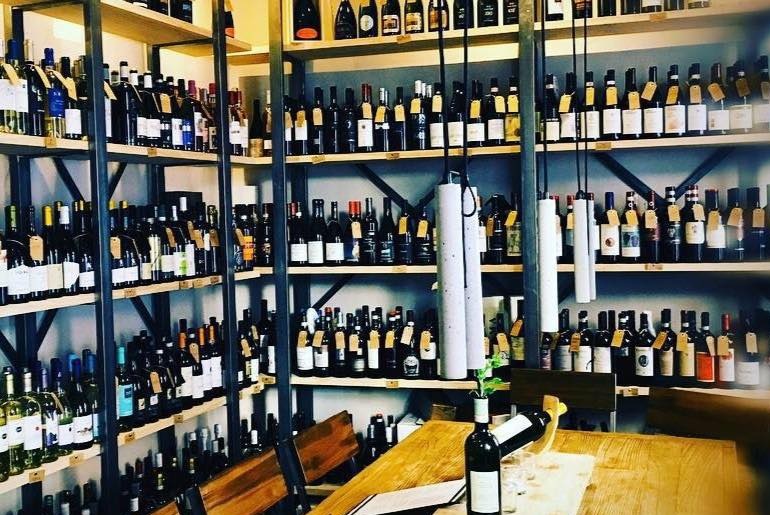 D.O.C Wine bar Enoteca italiana